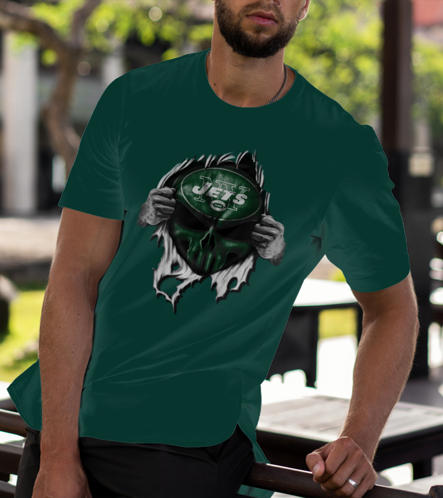 New York Jets Skull Ripping Football Helmet T-Shirt