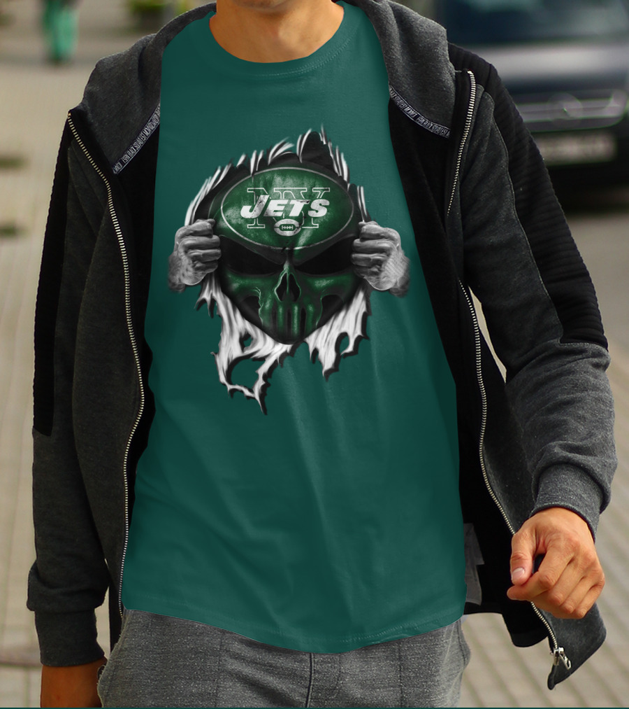 New York Jets Skull Ripping Football Helmet T-Shirt