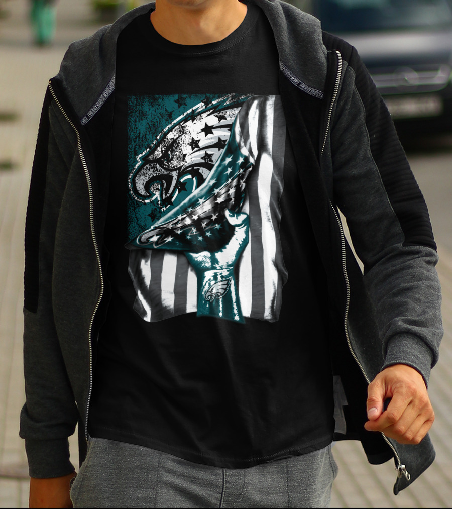 Philadelphia Eagles American Flag Hand Holding T-Shirt