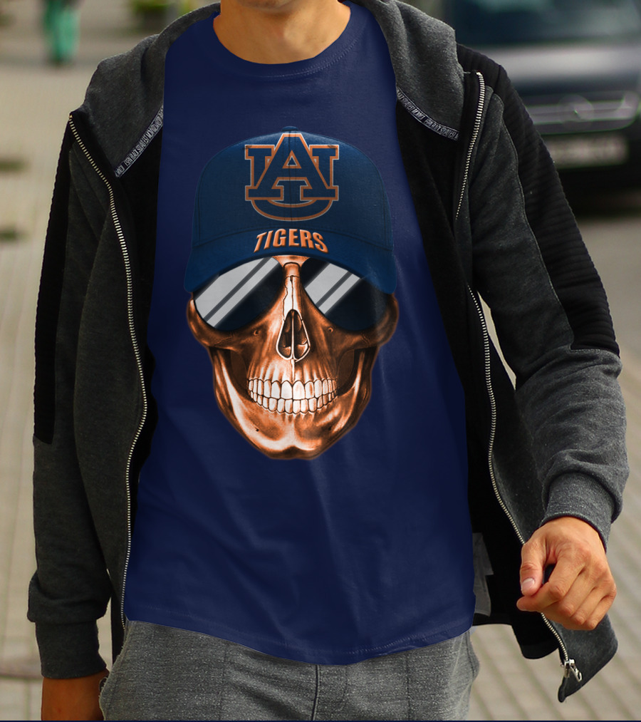 Auburn Tigers Skull With Au Logo Hat And Sunglasses T-Shirt