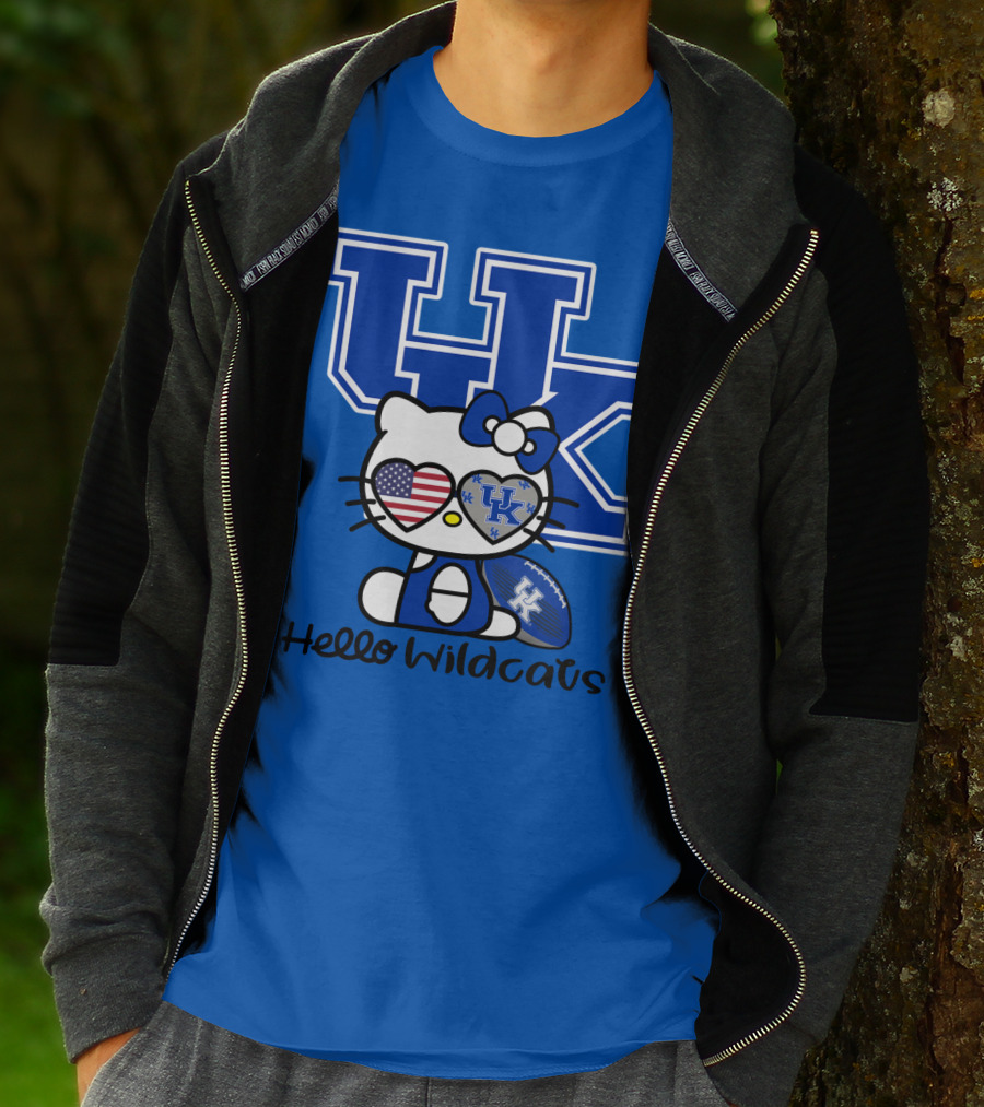 Hello Wildcats Uk Logo Hello Kitty With American Heart And Football T-Shirt