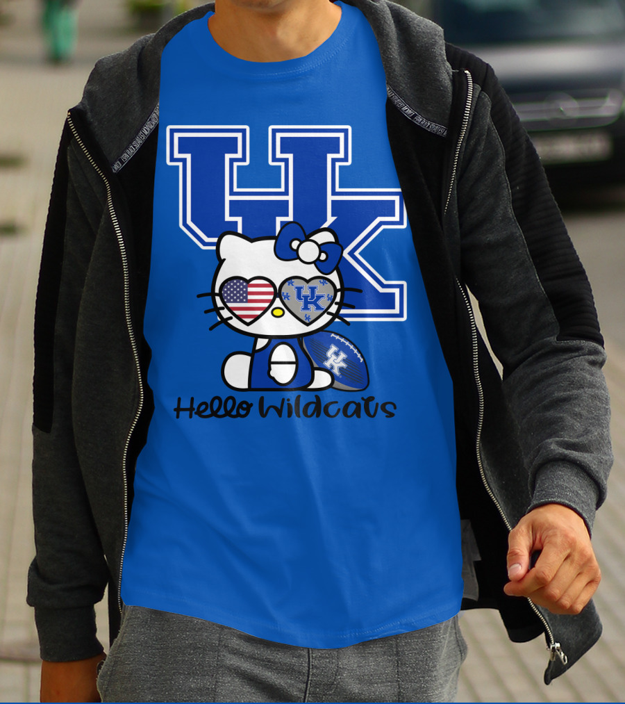 Hello Wildcats Uk Logo Hello Kitty With American Heart And Football T-Shirt