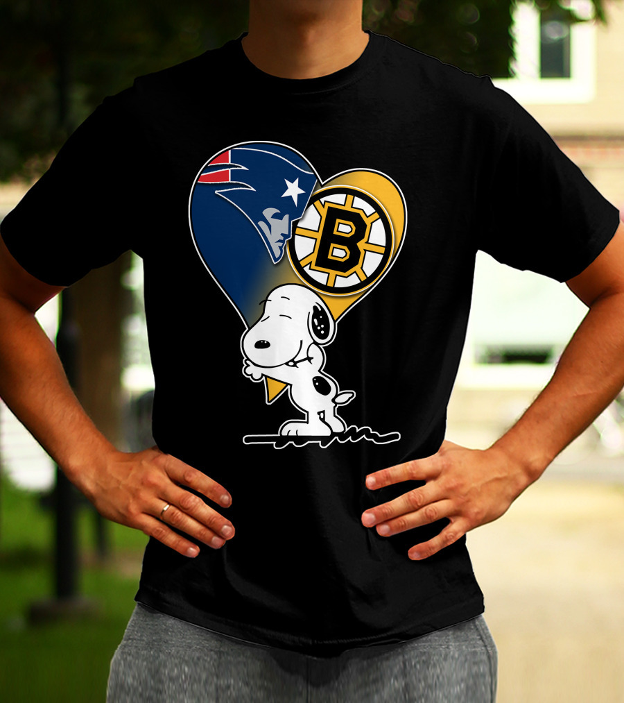 Patriots Bruins Snoopy Heart Hug T-Shirt