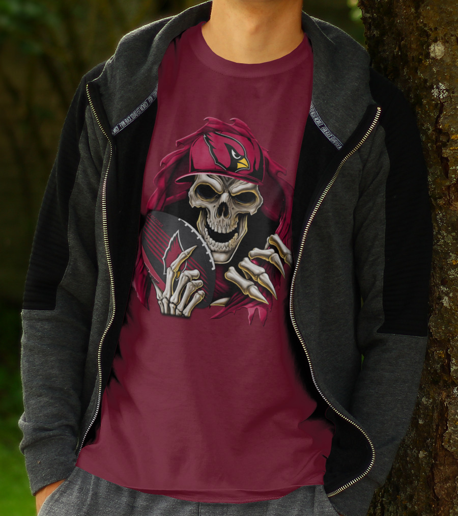 Arizona Cardinals Skull Holding Football T-Shirt