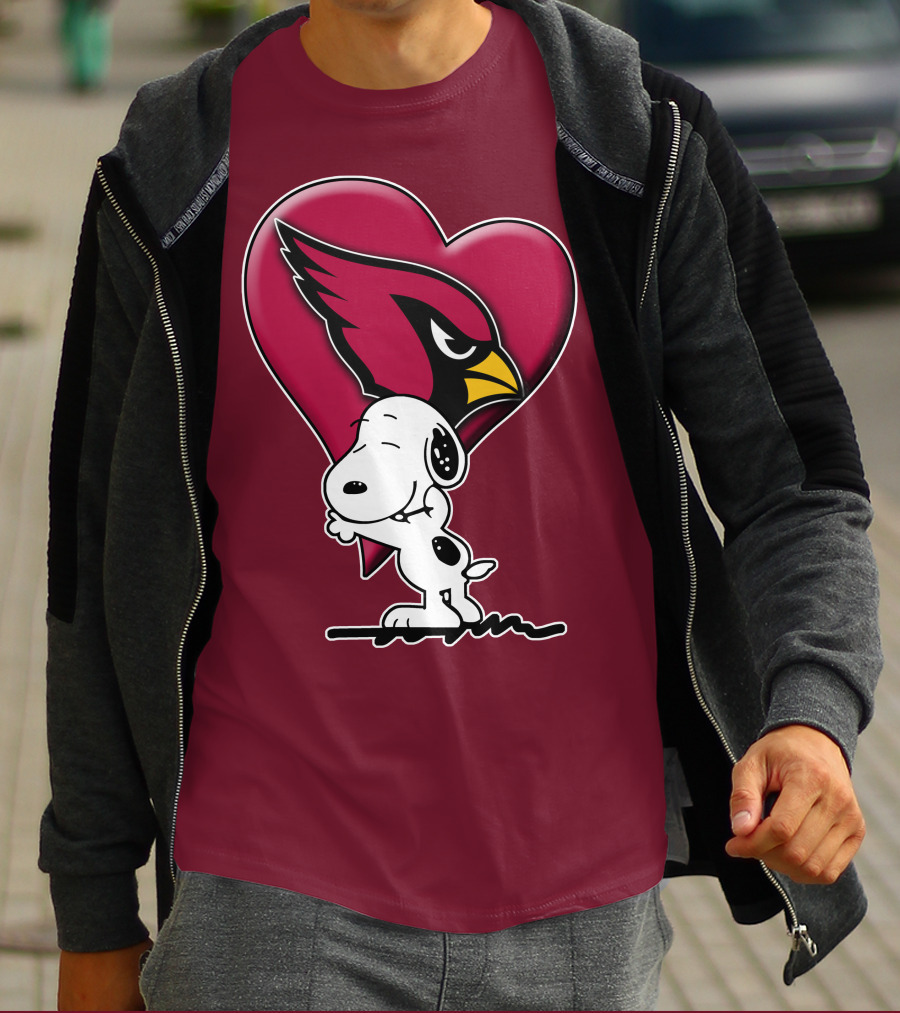 Snoopy Hugging Heart Arizona Cardinals T-Shirt
