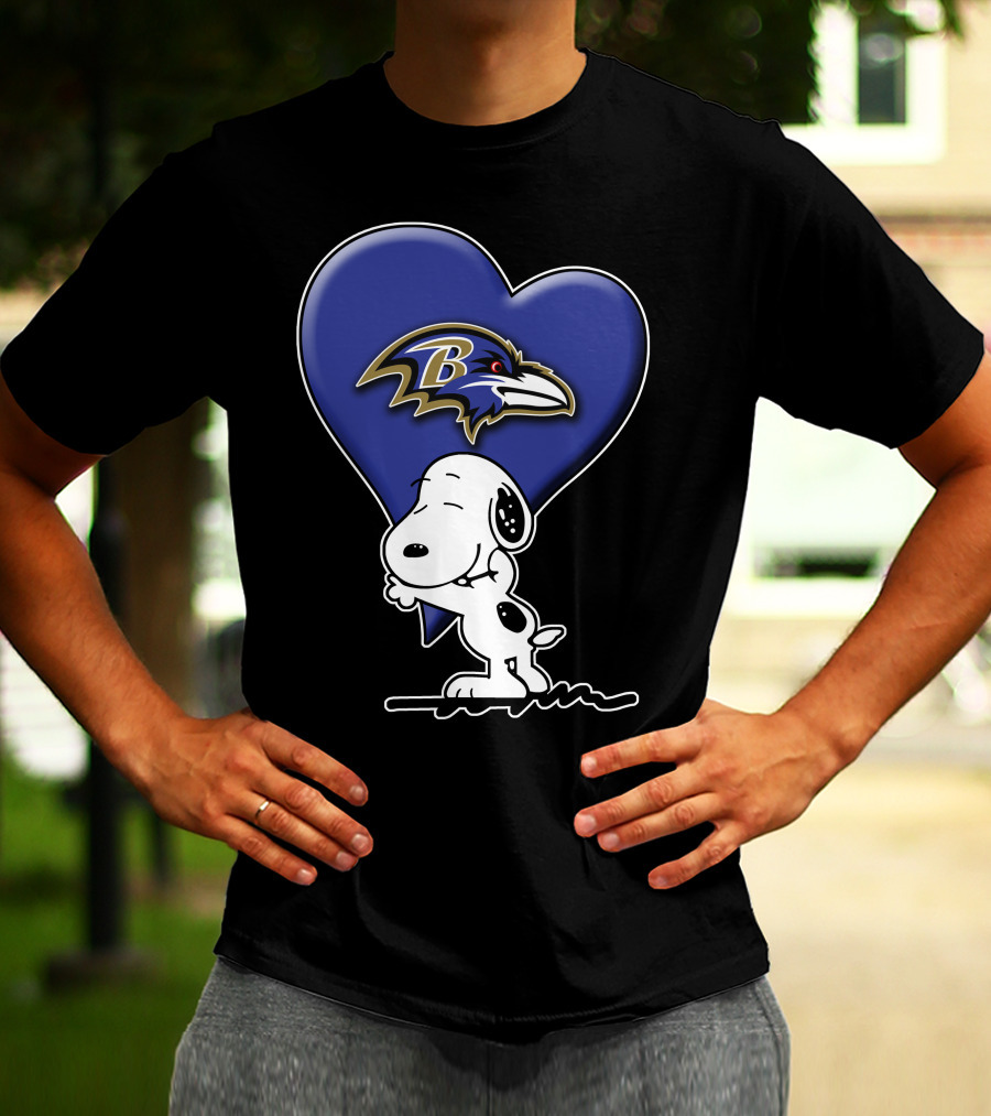 Snoopy Hugging Baltimore Ravens Heart T-Shirt