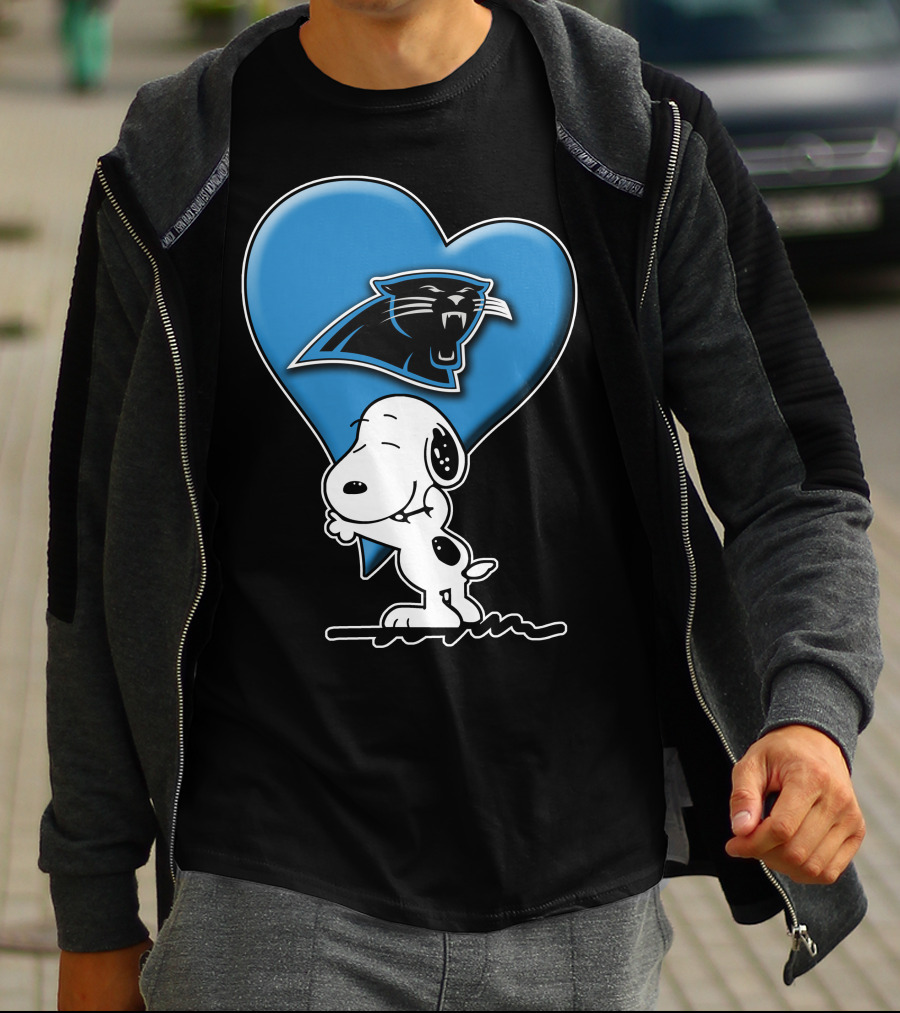 Snp V1 Carolina Panthers Love Snoopy Hugging Blue Heart T-Shirt