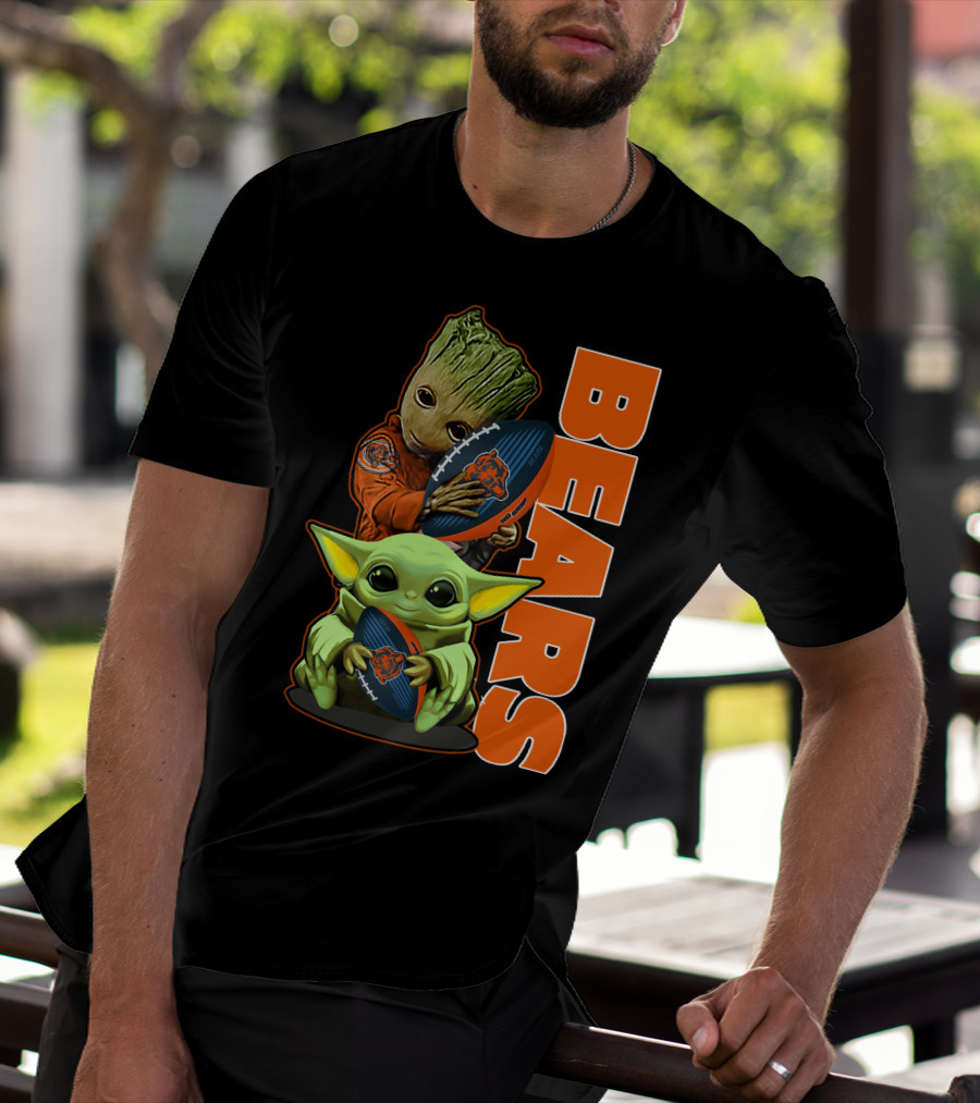 Groot And Baby Yoda Holding Chicago Bears Football T-Shirt
