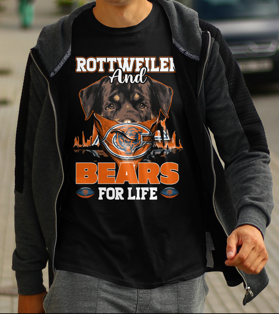 ROTTWEILER AND BEARS FOR LIFE CHICAGO BEARS T-Shirt