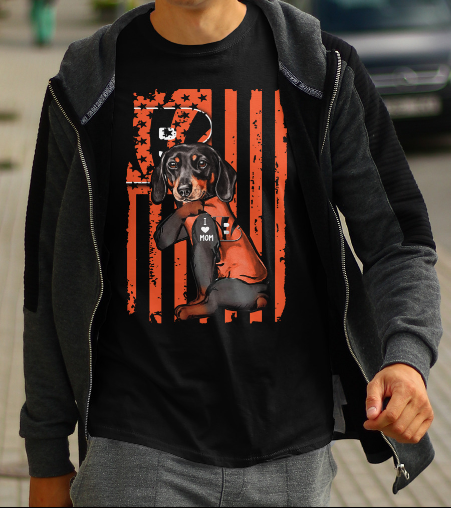 Dachshund I Love Mom Cincinnati Bengals Fan Gear T-Shirt