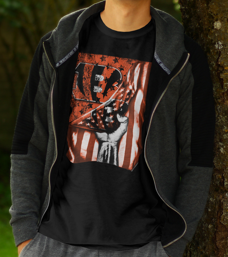 Bengals Logo Stars And Stripes Grunge Flag Cincinnati Bengals T-Shirt