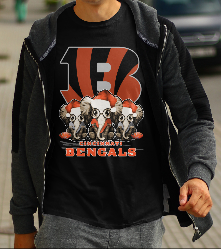 Cincinnati Bengals Christmas Elephants With Santa Hats T-Shirt