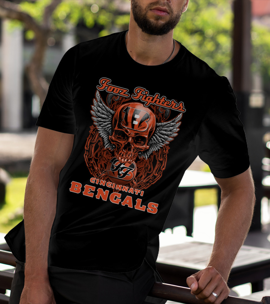 Fooz Fighters Ff CINCINNATI BENGALS Skull Wings Helmet T-Shirt