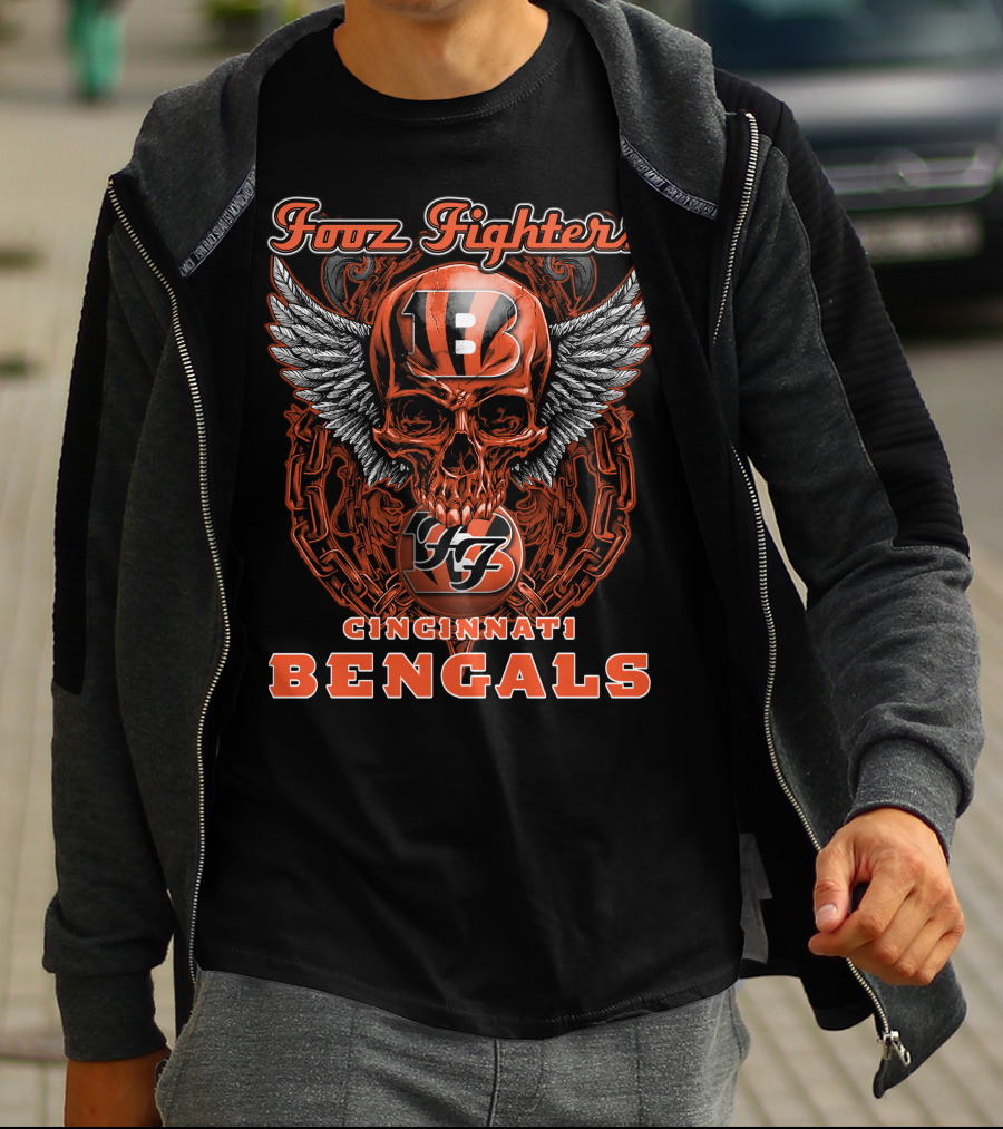 Fooz Fighters Ff CINCINNATI BENGALS Skull Wings Helmet T-Shirt