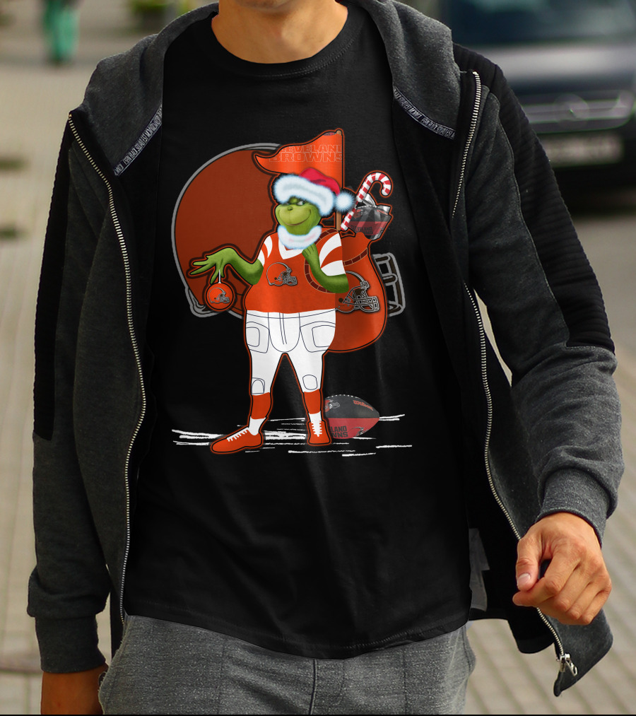 Grinchxmas Cleveland Browns Festive Football Santa With Helmet And Candy Cane T-Shirt