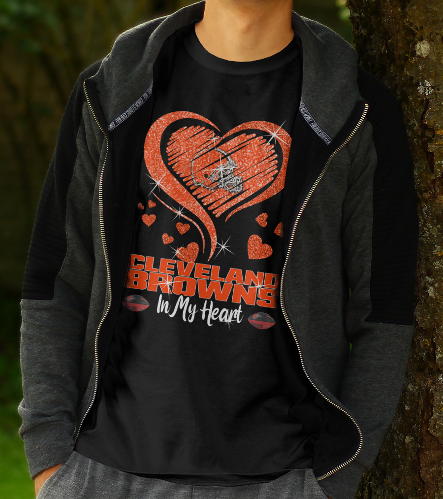 CLEVELAND BROWNS Glitter Heart Football In My Heart T-Shirt