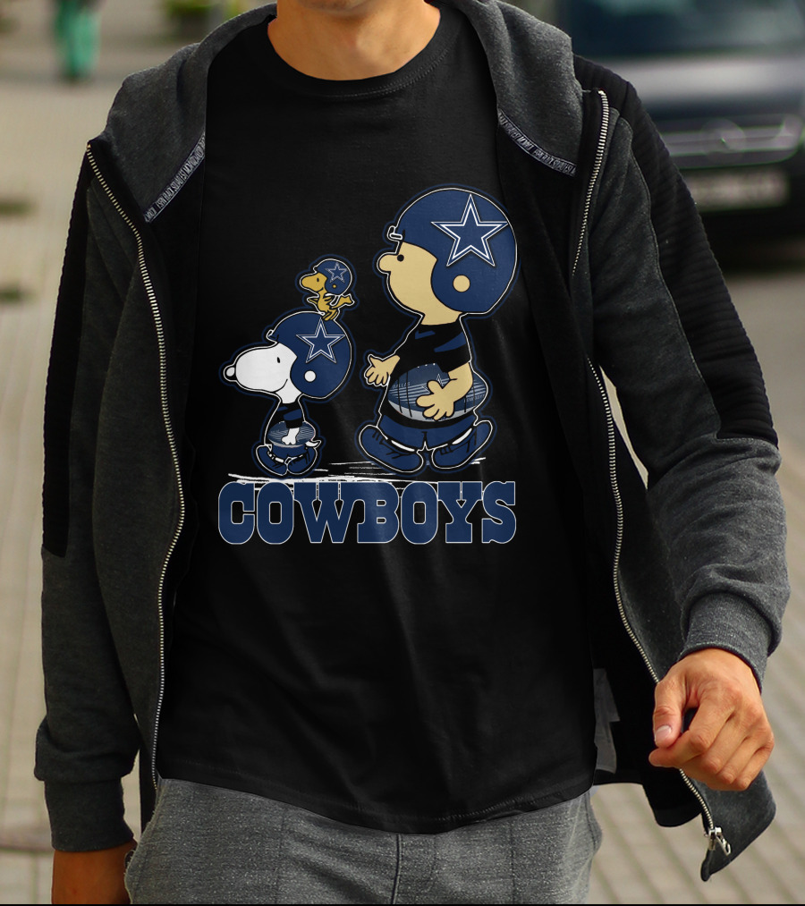 Snpfootball Dallas Cowboys Peanuts Characters Football Helmets T-Shirt