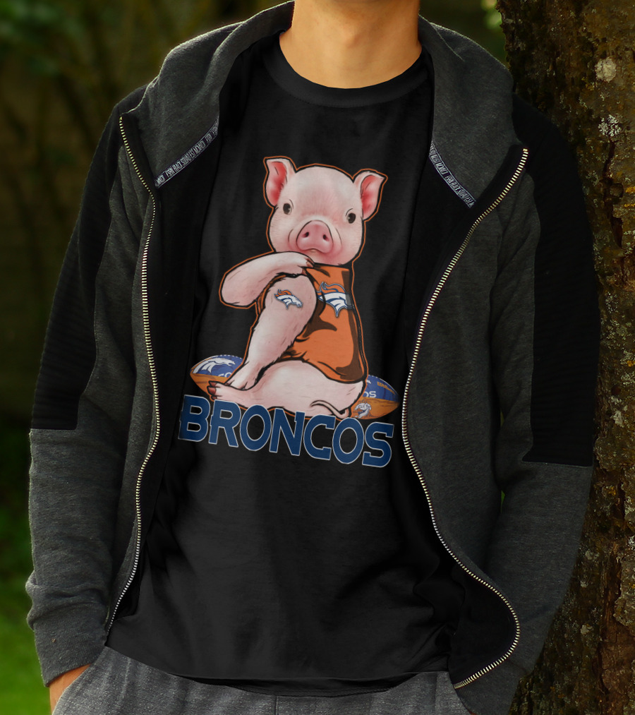 DENVER BRONCOS Pig Football T-Shirt