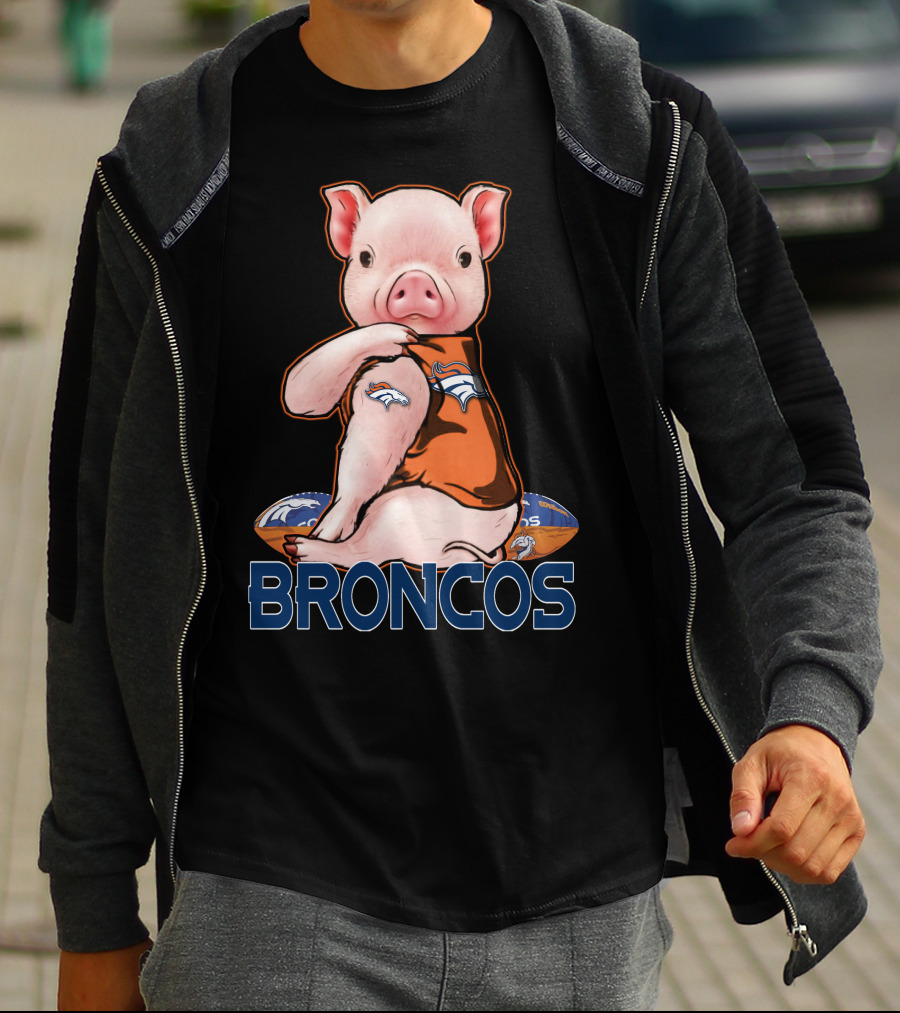 DENVER BRONCOS Pig Football T-Shirt