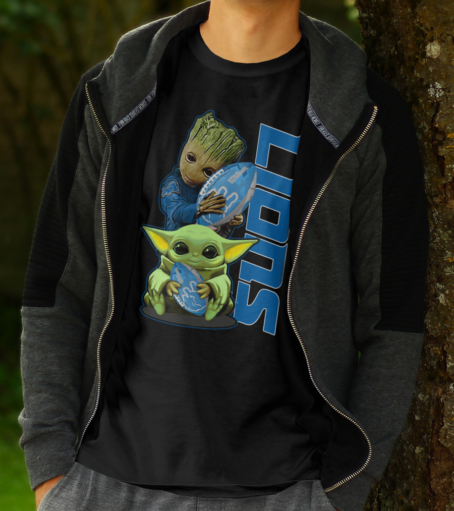 Grzd DETROIT LIONS Baby Groot And Baby Yoda With Football T-Shirt