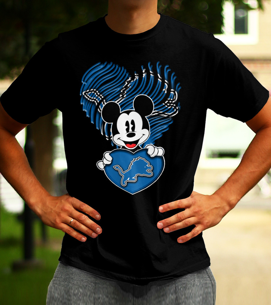 Mickey Mouse Heart Detroit Lions Fan T-Shirt