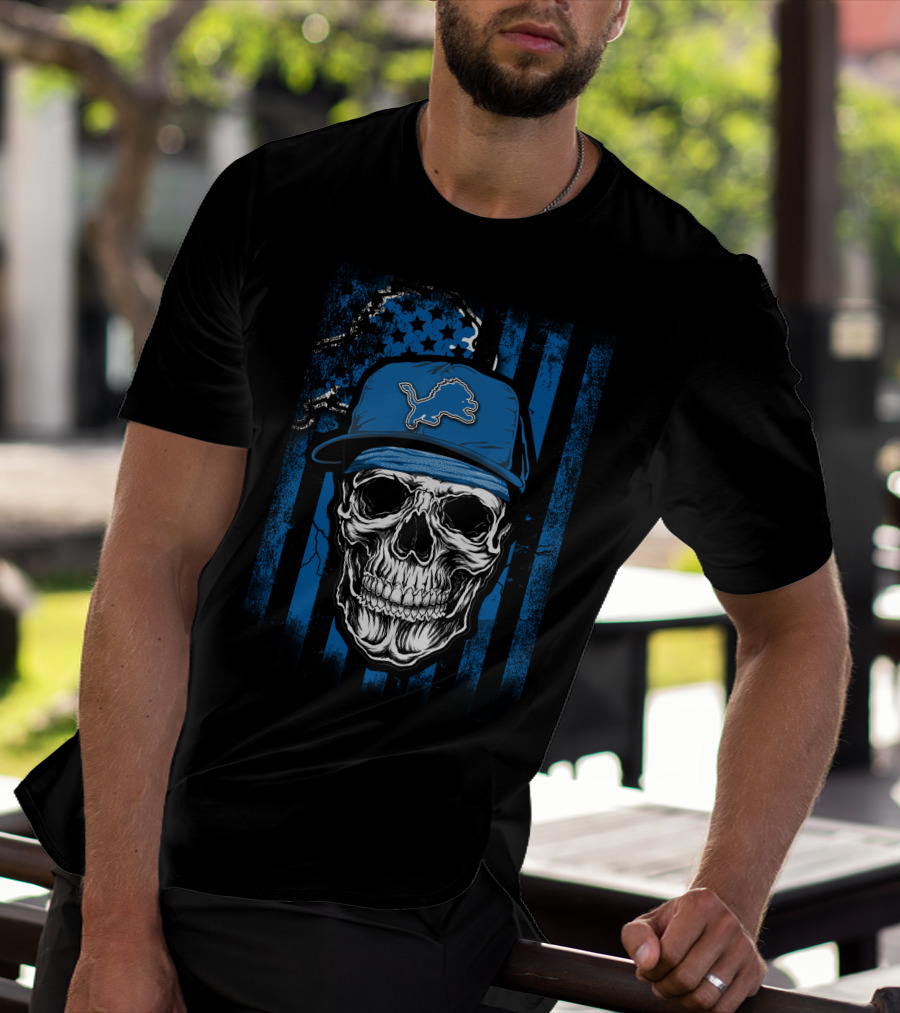 Skull Detroit Lions Blue Cap USA Flag Background T-Shirt