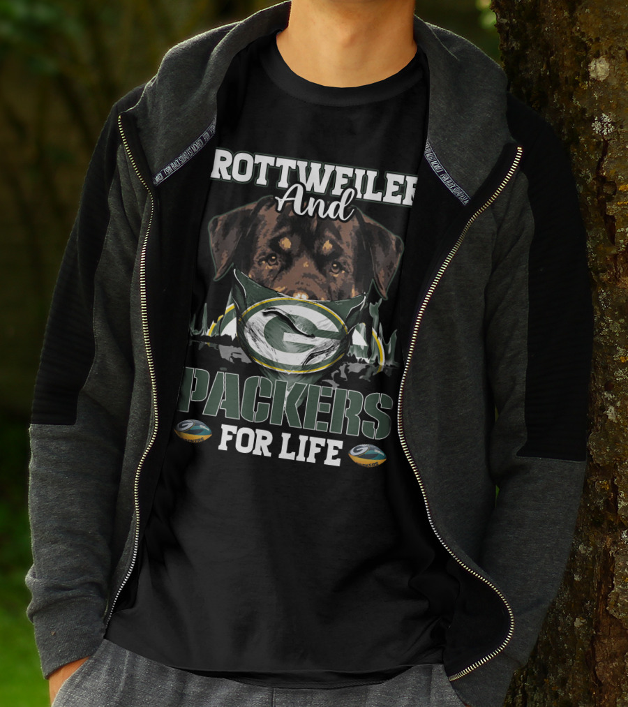 Rottweiler And Green Bay Packers For Life T-Shirt
