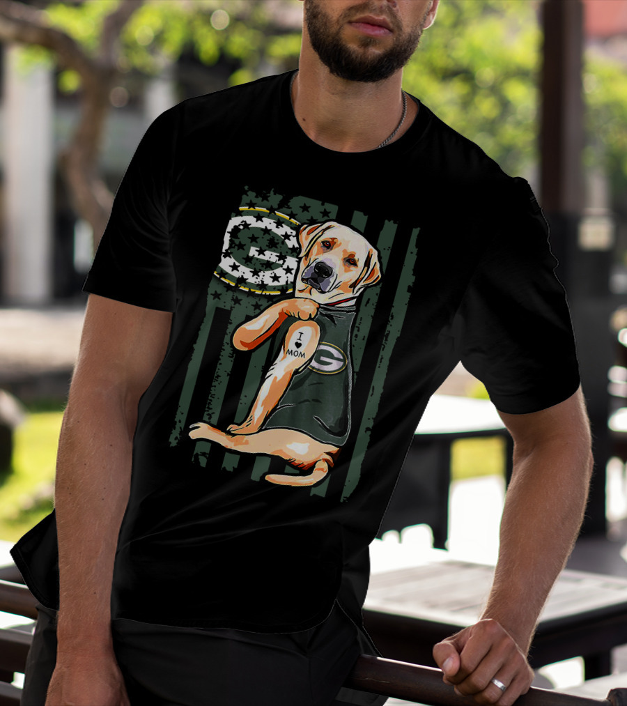 Labrador Retriever I Love Mom Green Bay Packers Fan T-Shirt