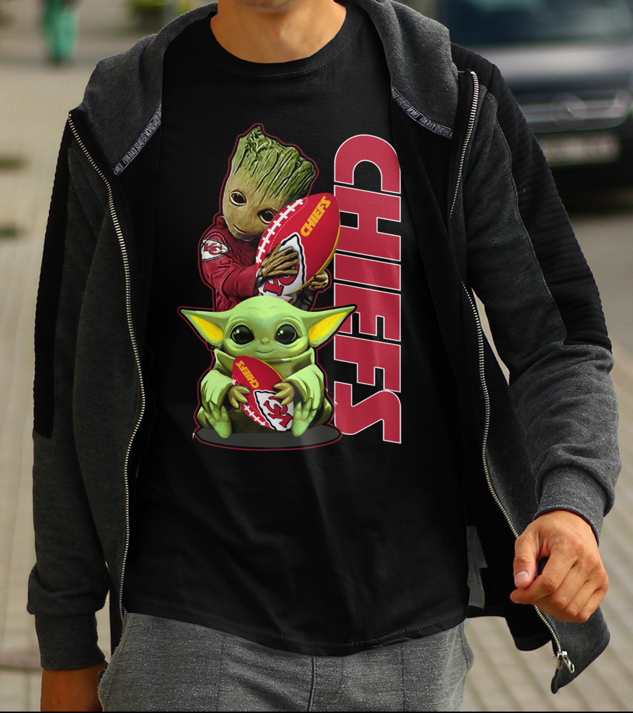 Grzd Chiefs Kansas City Groot And Baby Yoda Football T-Shirt