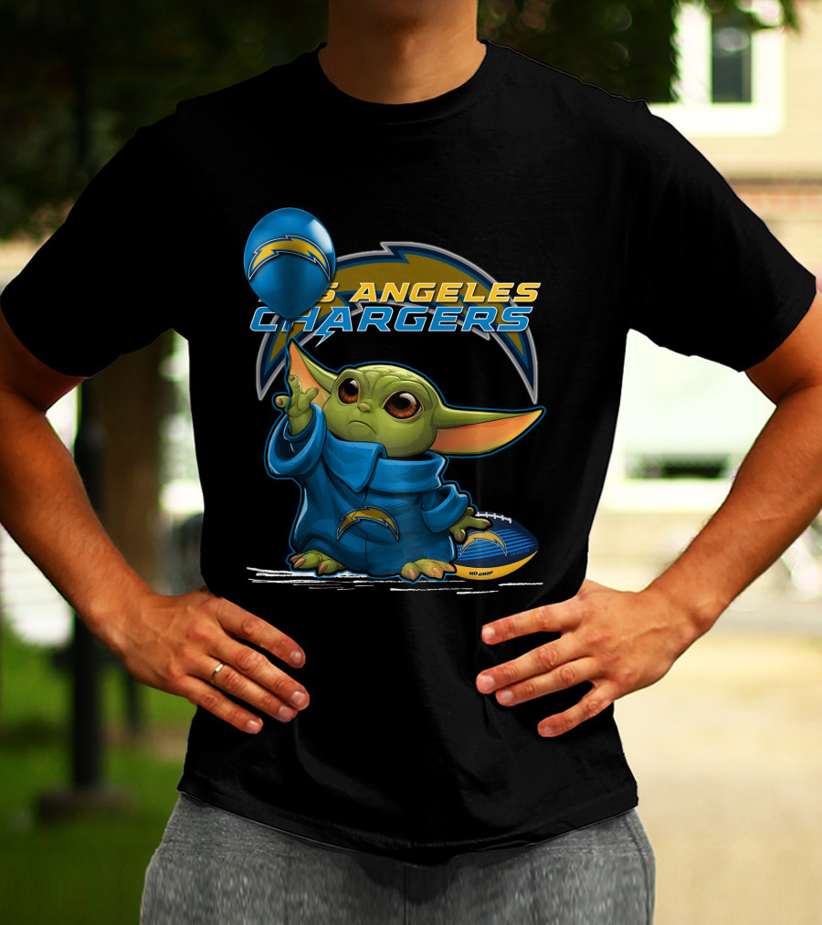Yoda Los Angeles Chargers Football Balloon Among Stars T-Shirt