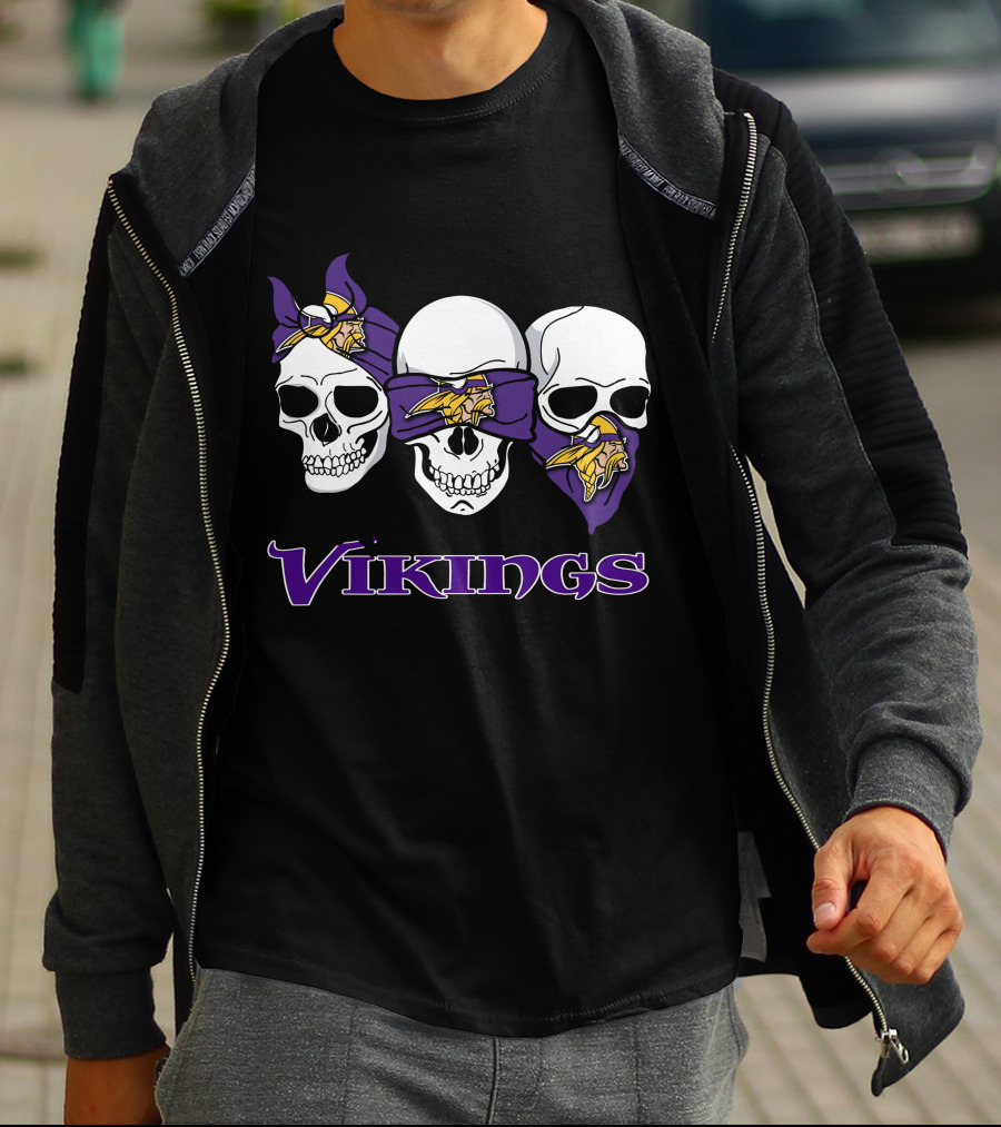 Vikings 3 Skull Bandana Purple Gold T-Shirt