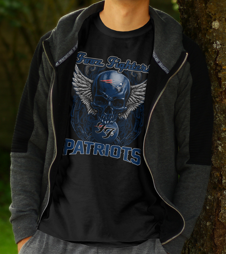 Foo Fighters Patriots Skull Wings Chain T-Shirt