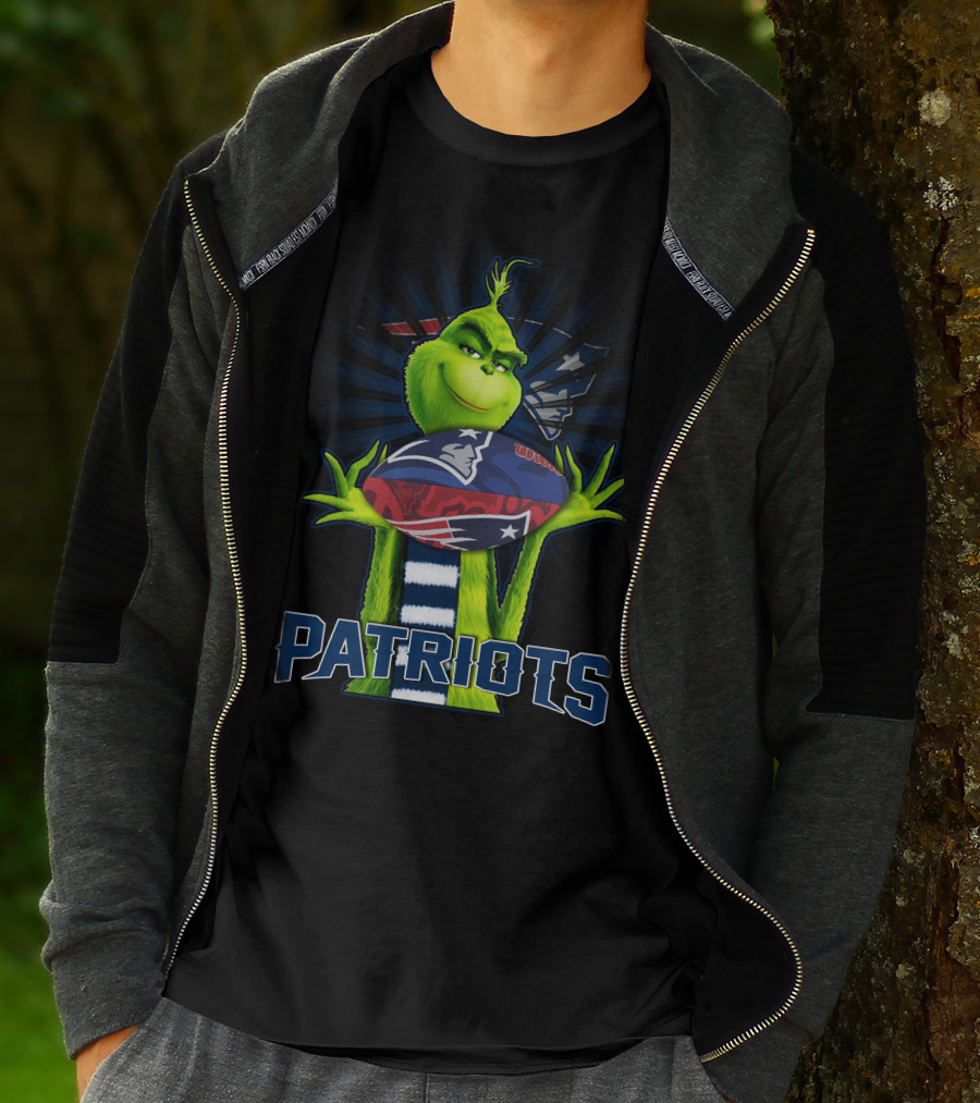 Grinch Patriots Football New England Christmas T-Shirt