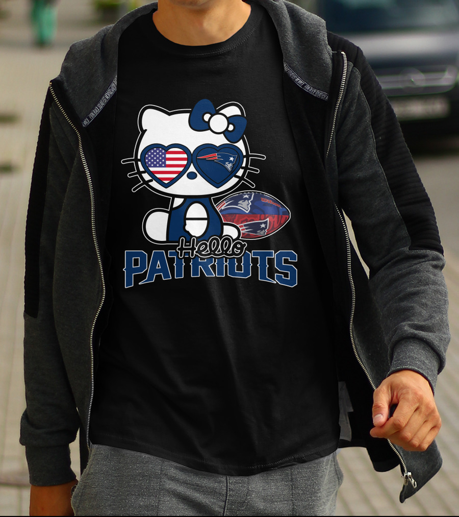 Hello Kitty New England Patriots Football Fan Icon With American Flag Sunglasses T-Shirt