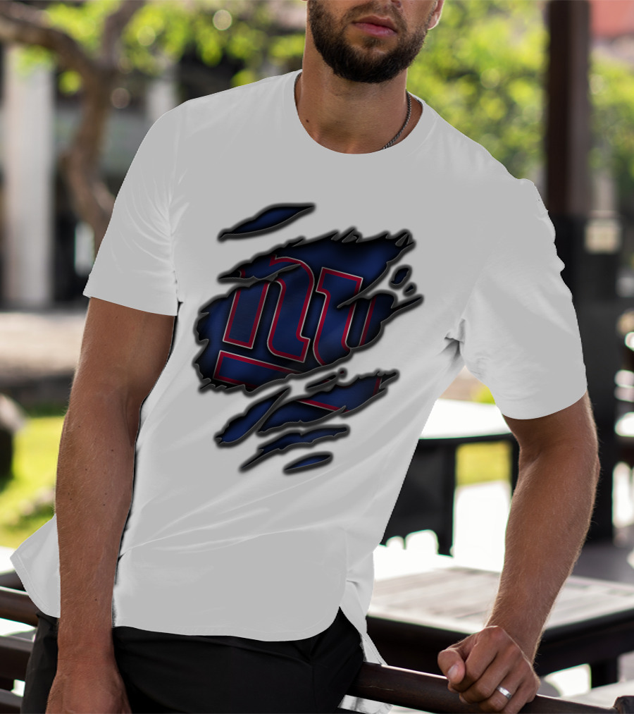 Torn V3 New York Giants Logo Rip Effect T-Shirt