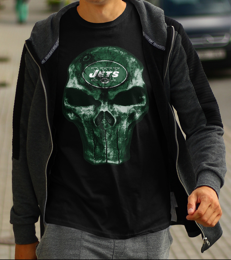 Skull V4 New York Jets Football Emblem T-Shirt