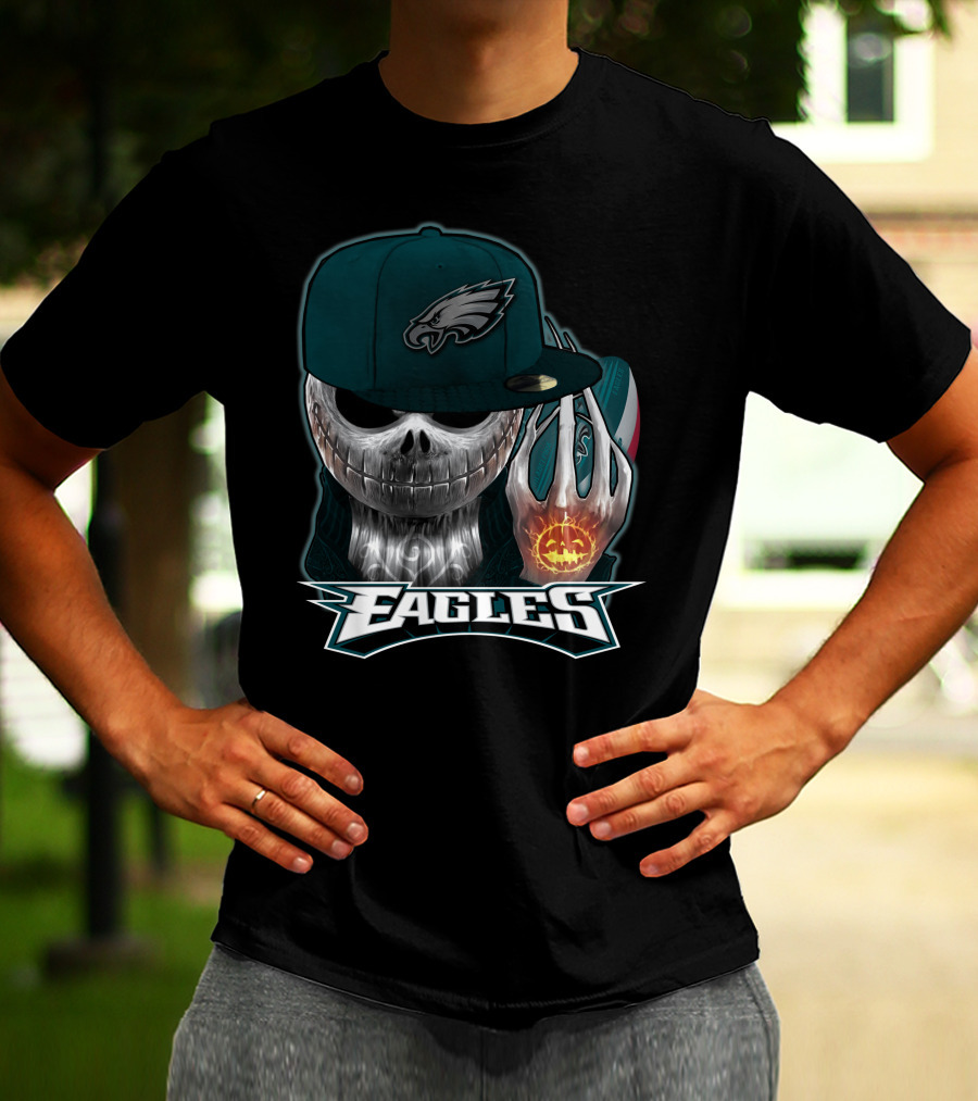 Jackskull Philadelphia Eagles Football Fan Skull Cap Halloween Pumpkin T-Shirt