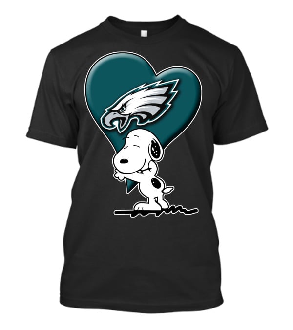 Snoopy Hugging Heart Philadelphia Eagles T-Shirt
