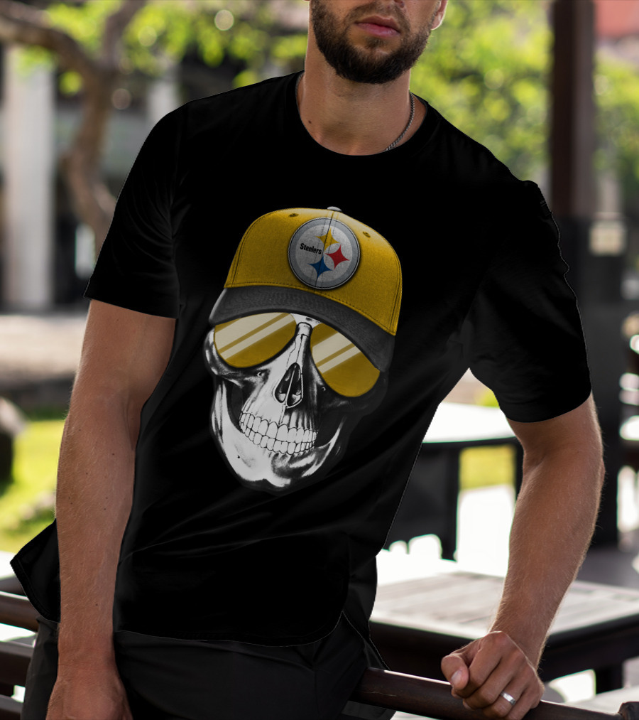Skull V7 Pittsburgh Steelers Yellow Cap And Sunglasses T-Shirt