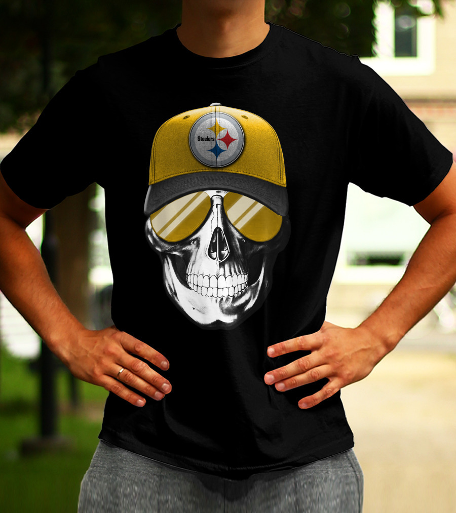 Skull V7 Pittsburgh Steelers Yellow Cap And Sunglasses T-Shirt