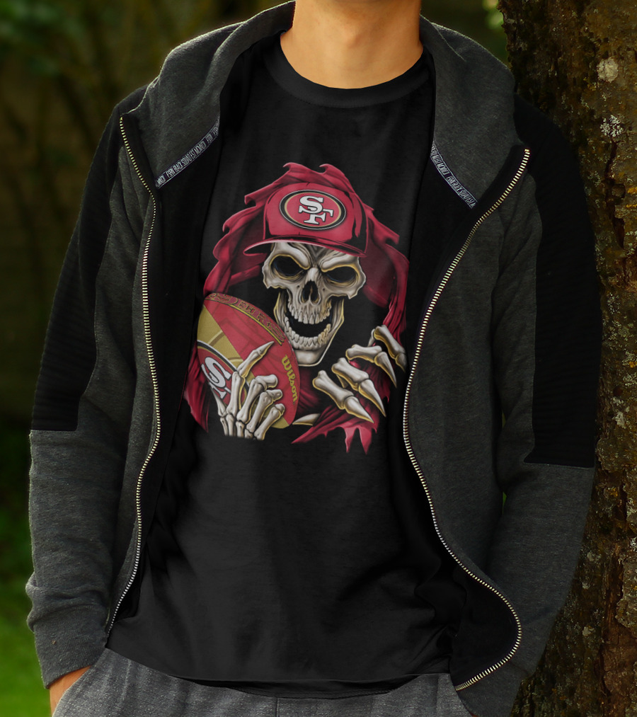 San Francisco 49ers Skull Holding Football With SF Cap T-Shirt