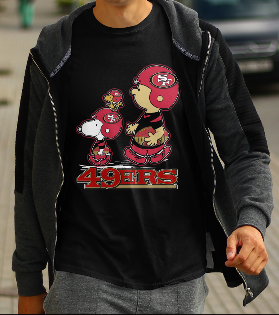 Snpfootball San Francisco 49ers Sf Helmet Peanuts Characters T-Shirt