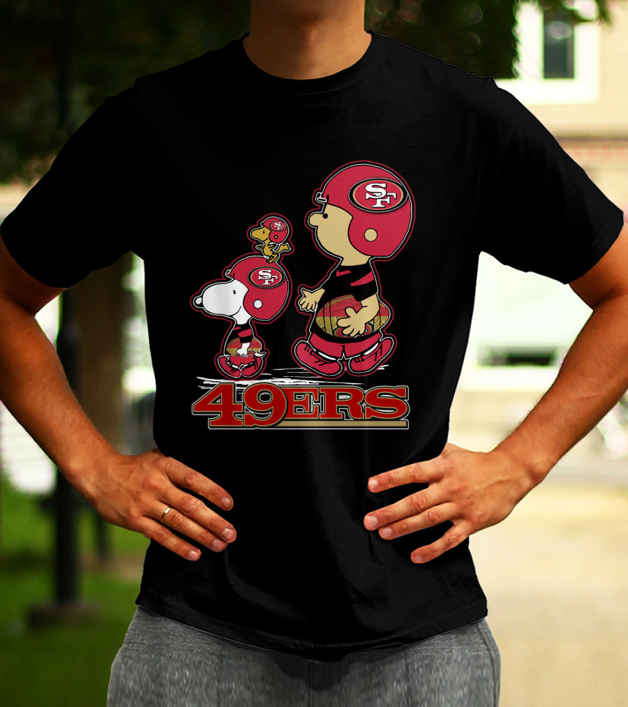 Snpfootball San Francisco 49ers Sf Helmet Peanuts Characters T-Shirt