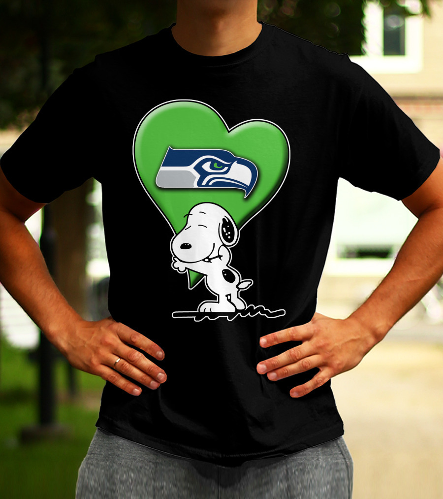 Snoopy Heart Seattle Seahawks Fan T-Shirt
