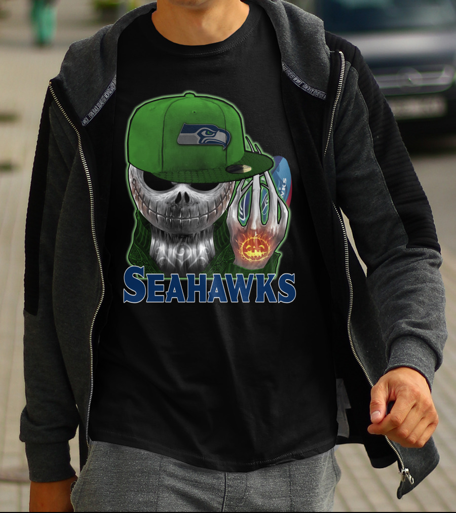 Jackskull In Green Cap Holding Pumpkin Seattle Seahawks T-Shirt