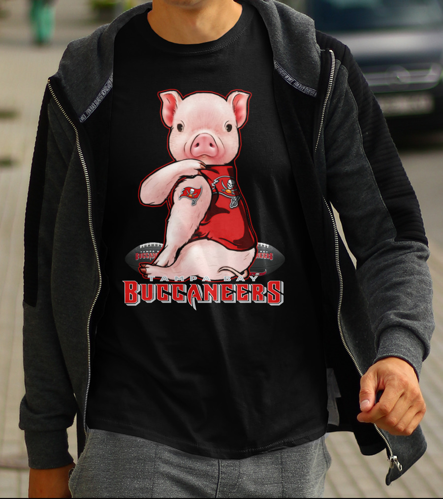 Tampa Bay Buccaneers Pig Football Fan T-Shirt