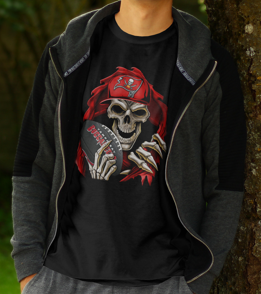 Skullbong Buccaneers Skeleton With Football And Red Cap T-Shirt