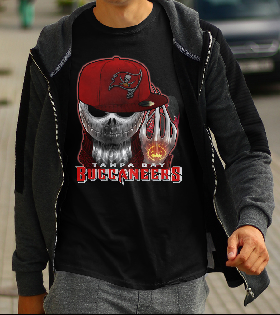 Tampa Bay Buccaneers Jackskull Halloween Pumpkin Hat T-Shirt