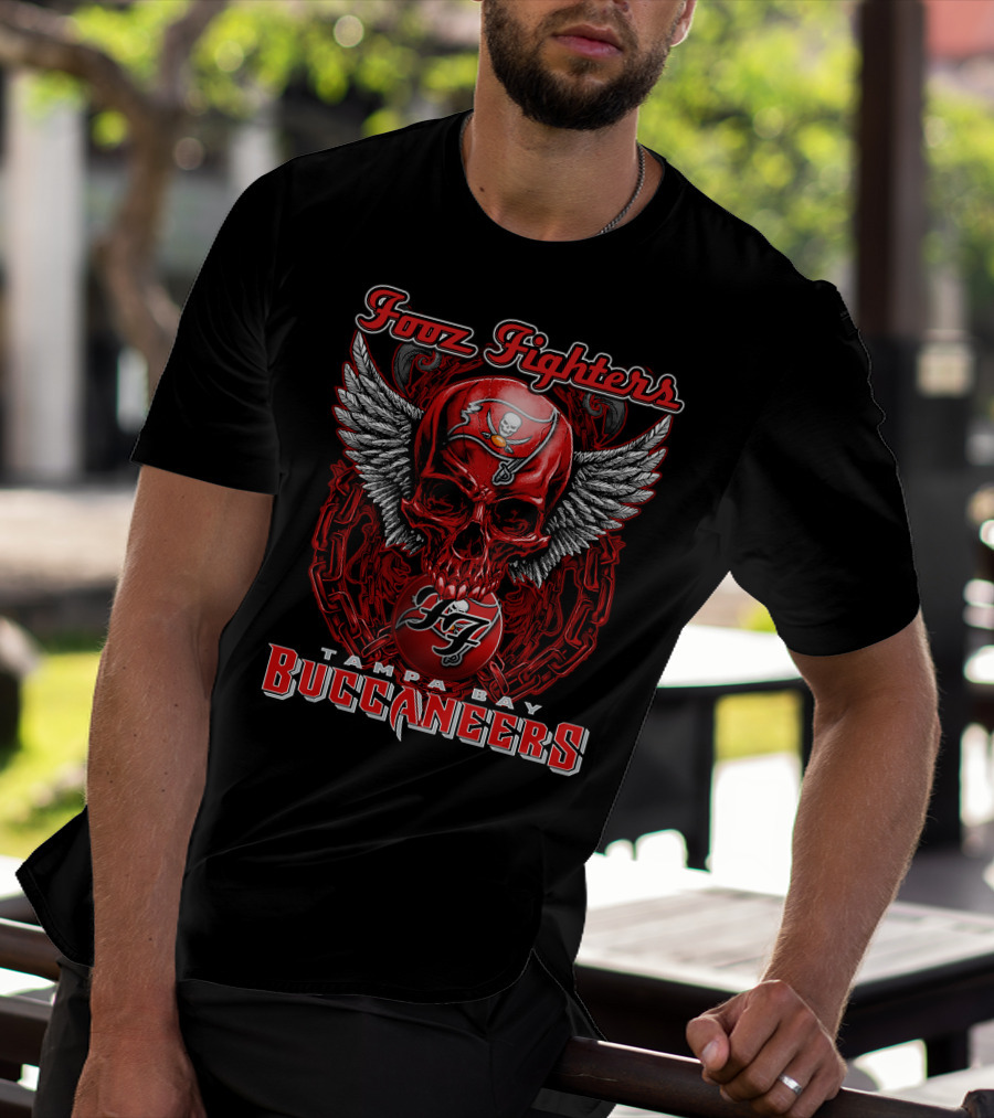 Fooz Fighters Tampa Bay Buccaneers Skull Wings T-Shirt