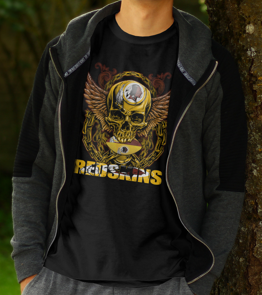 Redskins Skullfb Winged Skull Chains Feathers Football Helmet T-Shirt